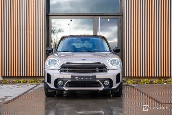 MINI COUNTRYMAN COOPER Essential 136 ch BVA7
