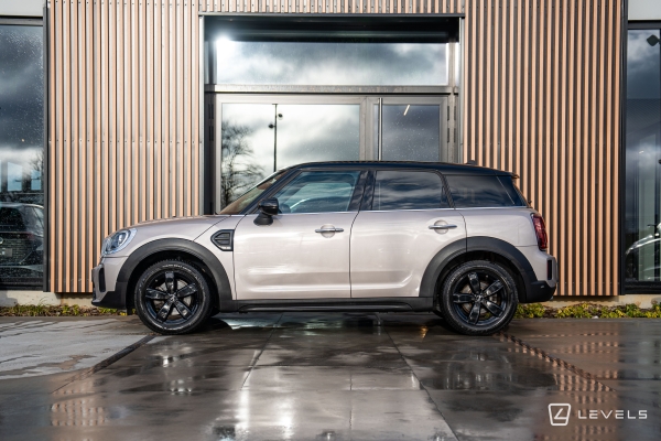MINI COUNTRYMAN COOPER Essential 136 ch BVA7