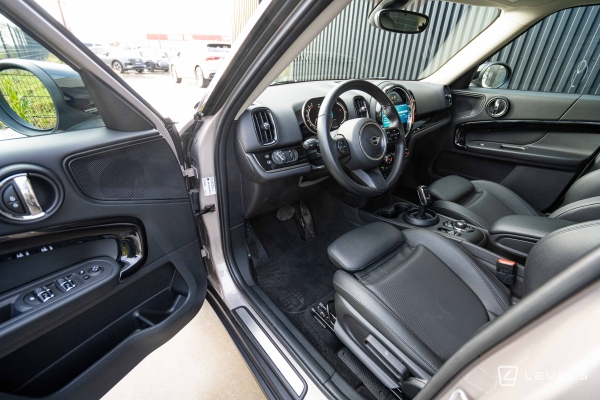 MINI COUNTRYMAN COOPER Essential 136 ch BVA7