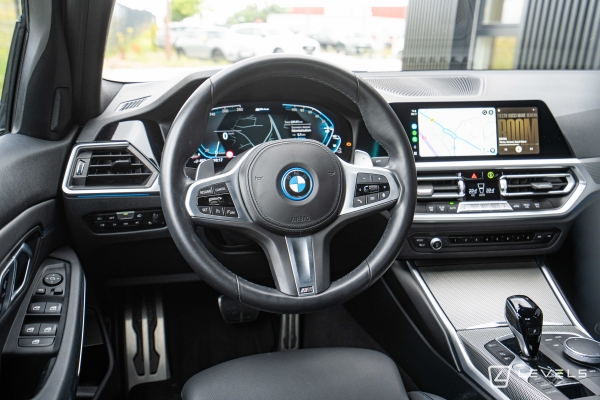 BMW SERIE 3 320E Hybride 204 CH M SPORT BVA8