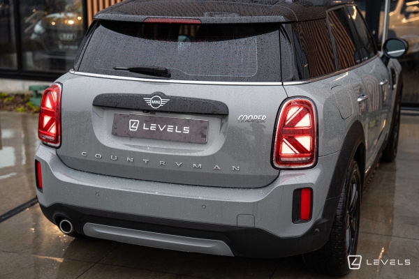 MINI COUNTRYMAN COOPER Essential 136 ch BVA7