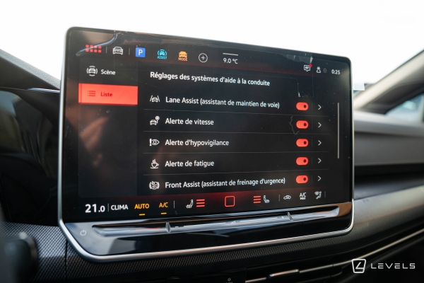  Volkswagen GOLF 8 1.5L eTSI 150 CH R-LINE Limited DSG7