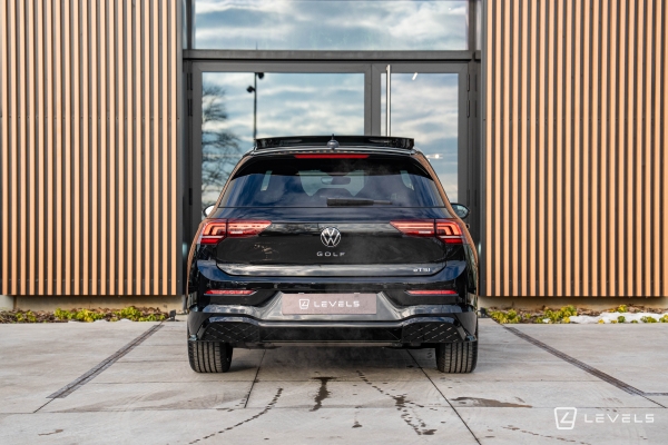  Volkswagen GOLF 8 1.5L eTSI 150 CH R-LINE Limited DSG7