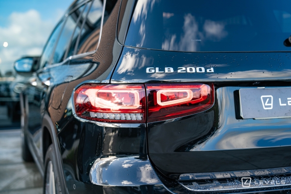 Mercedes GLB 200D 150ch AMG Line 7 places 8G-DCT