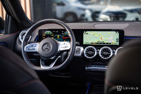Mercedes GLB 200D 150ch AMG Line 7 places 8G-DCT