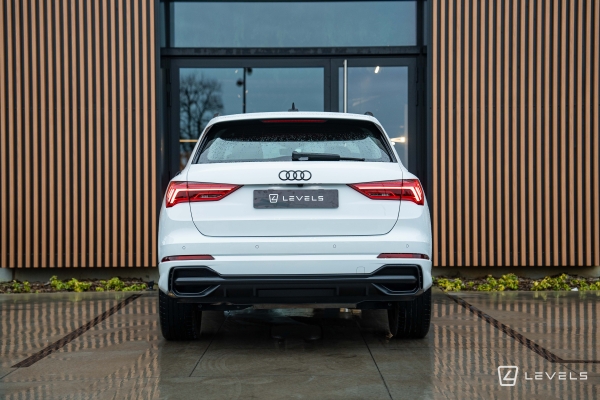 Audi Q3 45 TFSIe 245CH S-Line S TRONIC 6