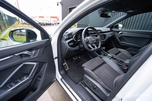 Audi Q3 45 TFSIe 245CH S-Line S TRONIC 6