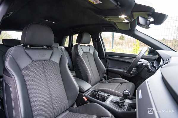 Audi Q3 45 TFSIe 245CH S-Line S TRONIC 6