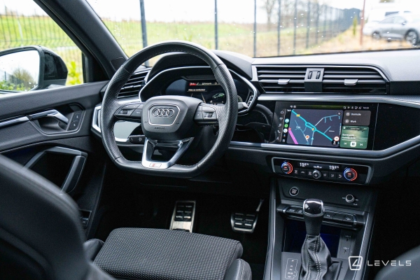 Audi Q3 45 TFSIe 245CH S-Line S TRONIC 6