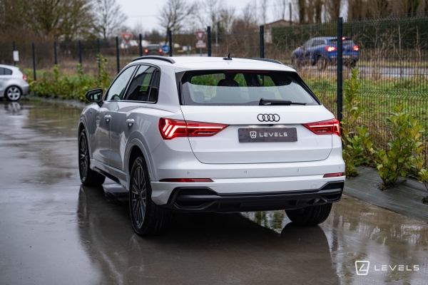 Audi Q3 45 TFSIe 245CH S-Line S TRONIC 6