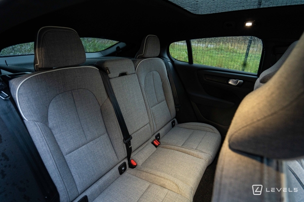  Volvo C40 Recharge Twin 408 ch Ultimate AWD