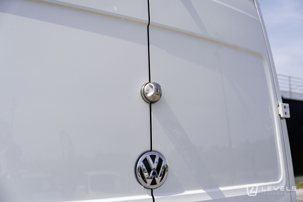 Utilitaire VOLKSWAGEN CRAFTER 2.0 TDI 140 L3H3 TRACTION BUSINESS PLUS 