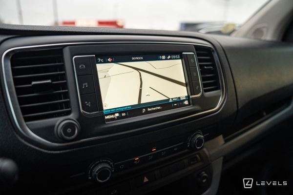 Utilitaire PEUGEOT EXPERT 2.0 HDI 145 LONG ASPHALT