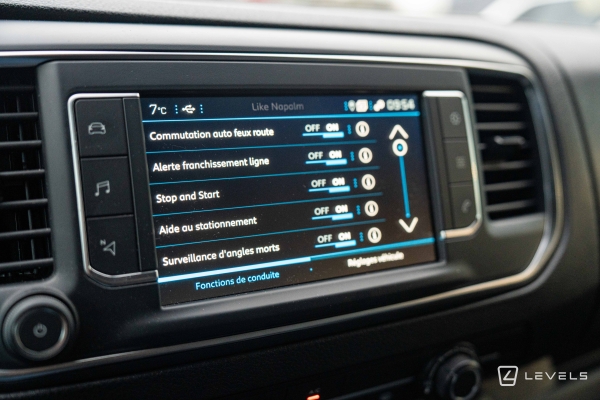 Utilitaire PEUGEOT EXPERT 2.0 HDI 145 LONG ASPHALT