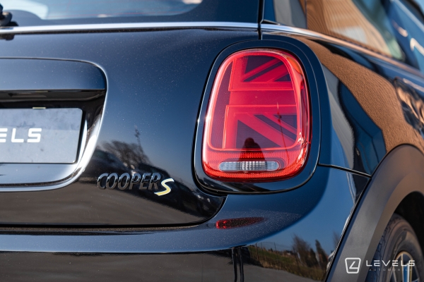 MINI COOPER ELECTRIC SE CAMDEN 184 CH BVA