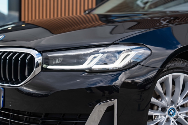 BMW Serie 530e Touring xDrive 292 Ch Luxury BVA8