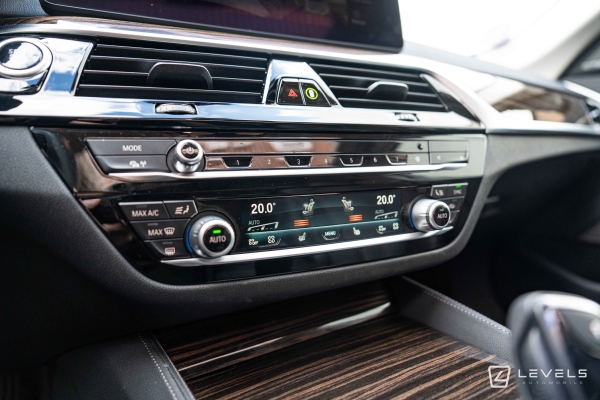 BMW Serie 530e Touring xDrive 292 Ch Luxury BVA8