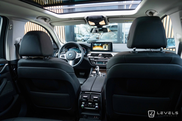 BMW Serie 530e Touring xDrive 292 Ch Luxury BVA8