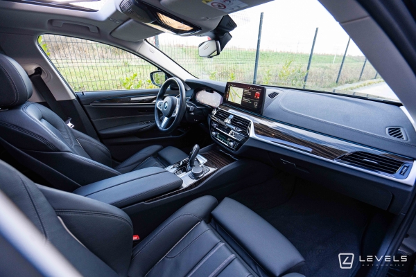 BMW Serie 530e Touring xDrive 292 Ch Luxury BVA8