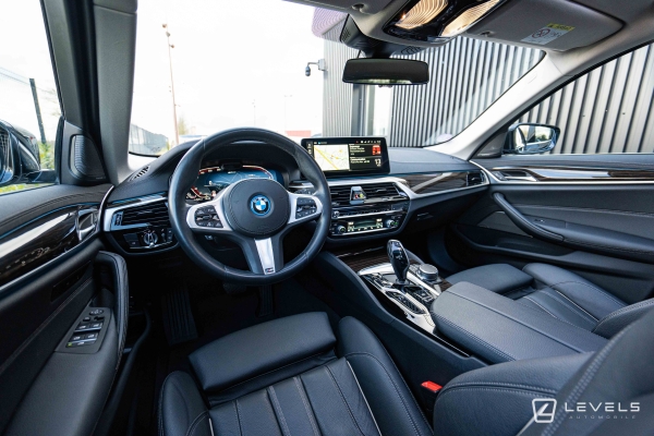 BMW Serie 530e Touring xDrive 292 Ch Luxury BVA8