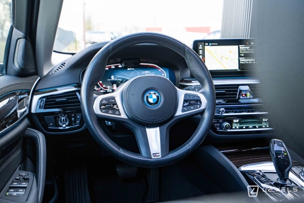 BMW Serie 530e Touring xDrive 292 Ch Luxury BVA8
