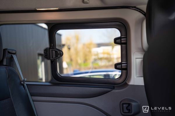 Utilitaire FORD TRANSIT CUSTOM L1H1 CABINE APPROFONDIE 5 PLACES 2.0 ECOBLUE 185 CH SPORT BVA6