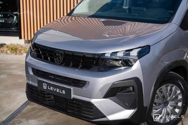Utilitaire NOUVEAU PEUGEOT RIFTER 1.5 BLUEHDI 100CH ALLURE - 5 PLACES - 