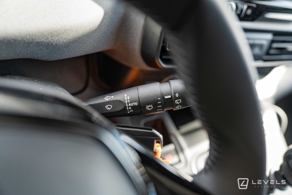 Utilitaire NOUVEAU PEUGEOT RIFTER 1.5 BLUEHDI 100CH ALLURE - 5 PLACES - 