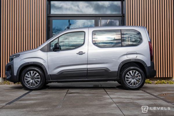 Utilitaire NOUVEAU PEUGEOT RIFTER 1.5 BLUEHDI 100CH ALLURE - 5 PLACES - 