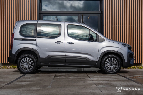 Utilitaire NOUVEAU PEUGEOT RIFTER 1.5 BLUEHDI 100CH ALLURE - 5 PLACES - 