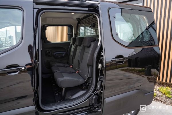 Utilitaire PEUGEOT RIFTER 1.5 BLUEHDI 100CH ALLURE - 5 PLACES - 