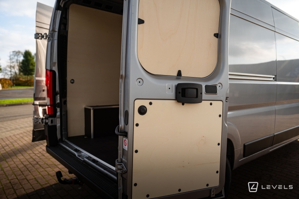 Utilitaire NOUVEAU PEUGEOT Boxer Fg II L3H2 3.5 140ch S&S Pack Premium Connect BVA8