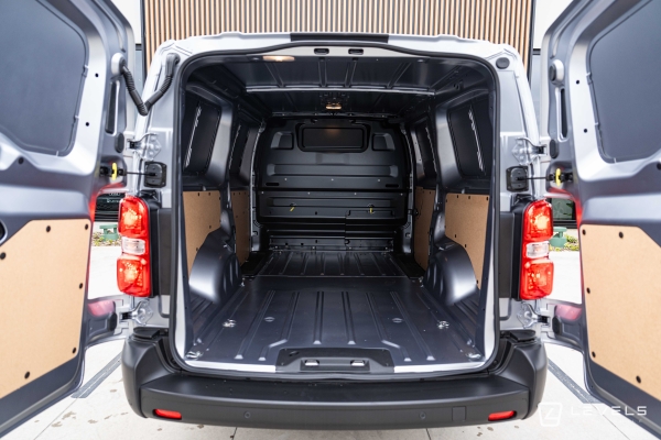 Utilitaire NOUVEAU CITROEN JUMPY 2.0 XL 180CH EAT8 