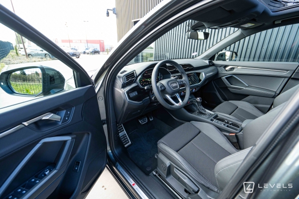 Audi Q3 45 TFSIe 245CH S-Line S TRONIC 6