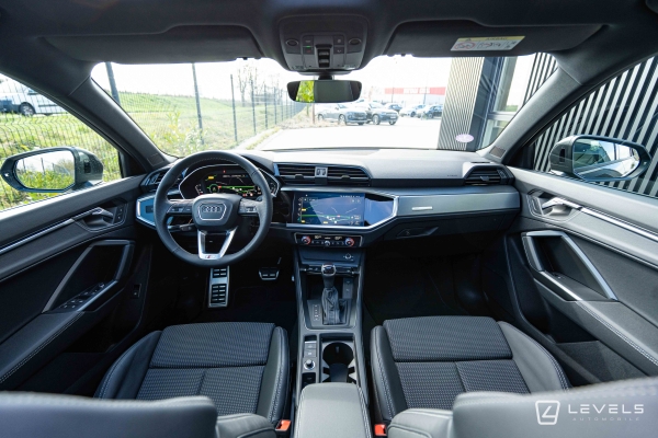 Audi Q3 45 TFSIe 245CH S-Line S TRONIC 6