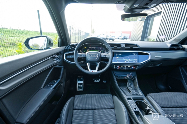 Audi Q3 45 TFSIe 245CH S-Line S TRONIC 6