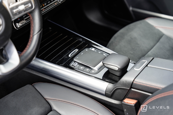 Mercedes GLA 250E AMG LINE 8G-DCT