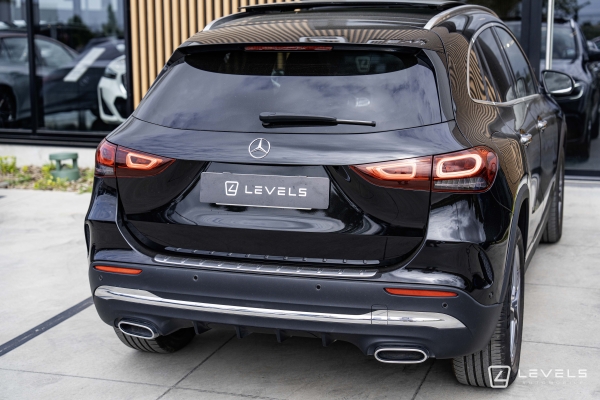 Mercedes GLA 250E AMG LINE 8G-DCT
