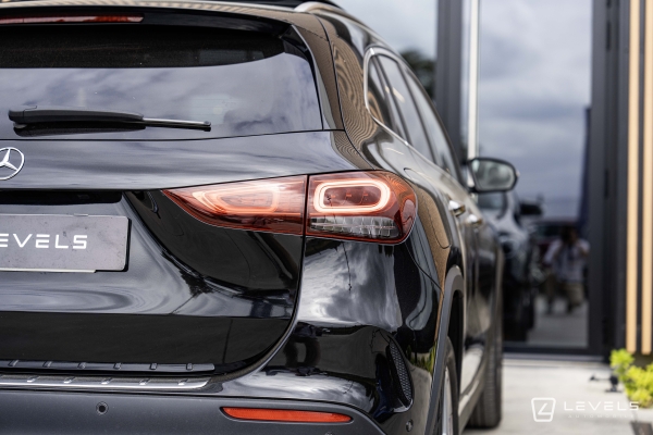 Mercedes GLA 250E AMG LINE 8G-DCT