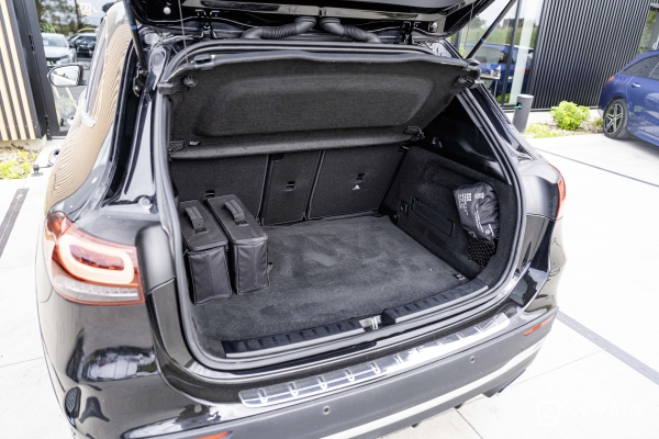 Mercedes GLA 250E AMG LINE 8G-DCT