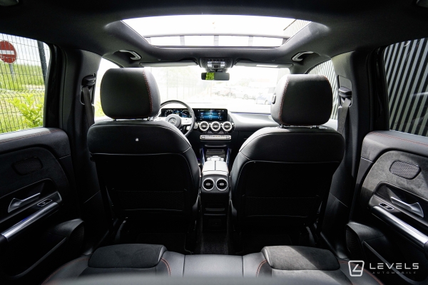 Mercedes GLA 250E AMG LINE 8G-DCT