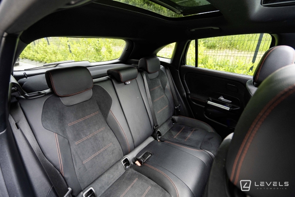 Mercedes GLA 250E AMG LINE 8G-DCT