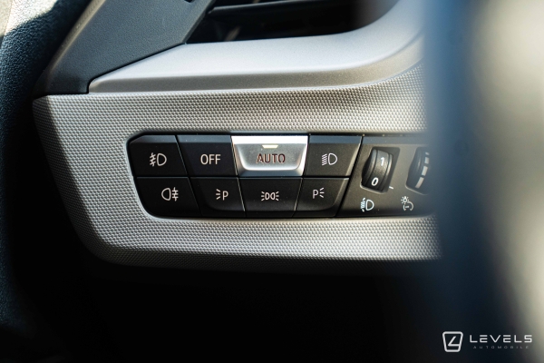 BMW SERIE 1 116i BUSINESS DESIGN DKG7