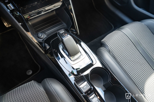 Peugeot e208 136ch GT Line Electrique