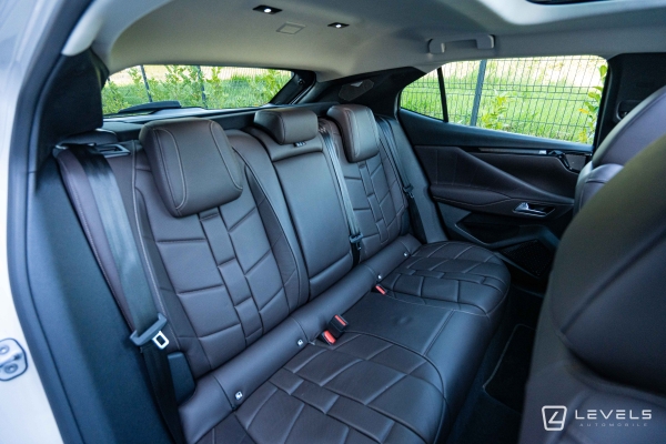 DS4 E-Tense 225 ch LA PREMIERE
