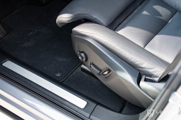  Volvo XC60 T6 253 + 145 ch Recharge Ultimate Style Dark