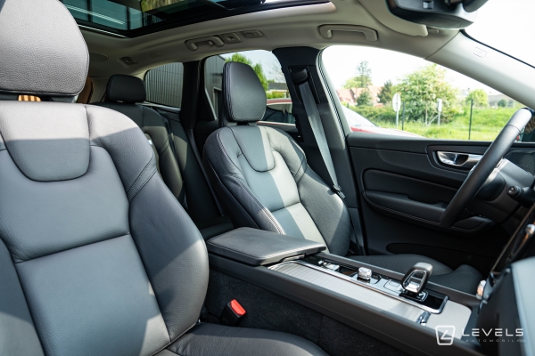  Volvo XC60 T6 253 + 145 ch Recharge Ultimate Style Dark