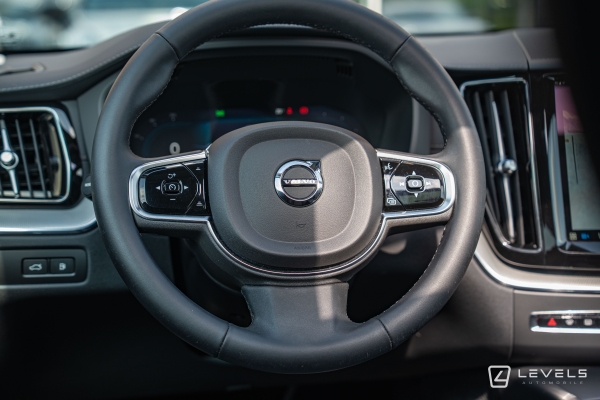  Volvo XC60 T6 253 + 145 ch Recharge Ultimate Style Dark