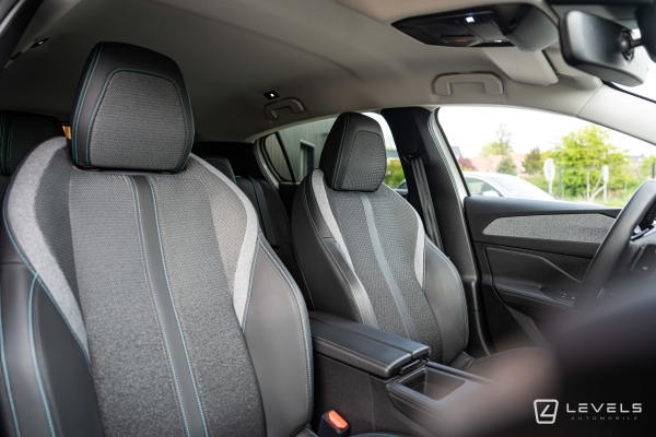 Peugeot 308 Allure Pack 130 Ch BVA