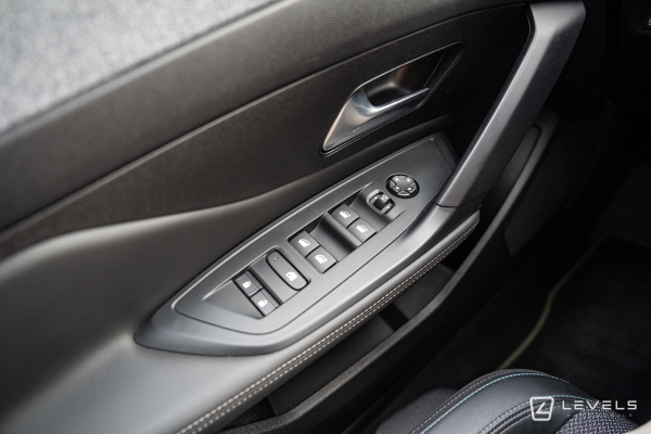 Peugeot 308 Allure Pack 130 Ch BVA